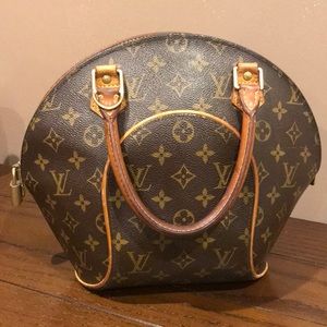 Louis Vuitton purse